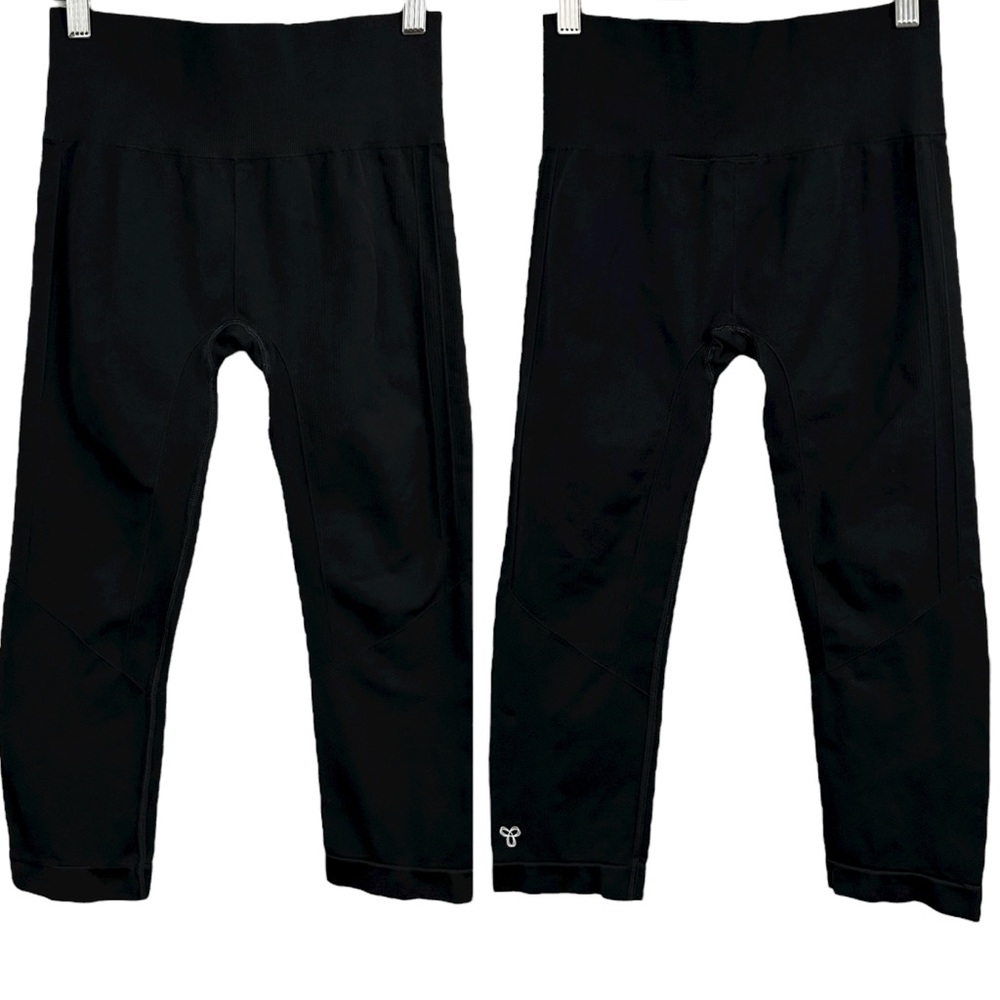 TNA Capri Ribbed Leggings Size XS/S